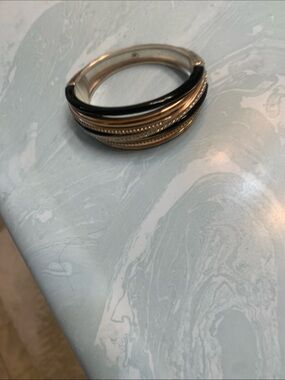 Bracelet. Spare room